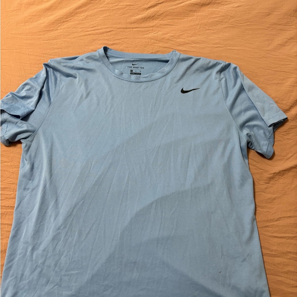 Nike Men's Light Blue Short Sleeve Tee